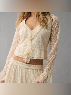 NWT American Eagle Chiffon Lace Bell Sleeve Ruffle Blouse Size XL